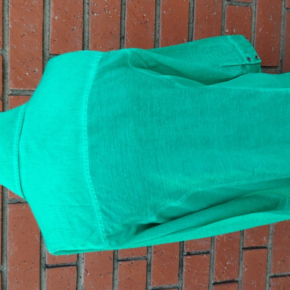 Style & Co Petite Medium Emerald Button Down Top with 3/4 Cuff Sleeves NWT - Picture 6 of 15
